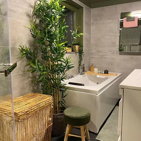 Maisonnette Les Garages *