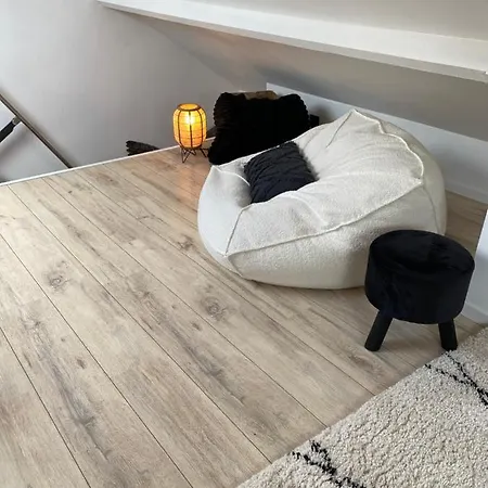 Maisonnette Les Garages *