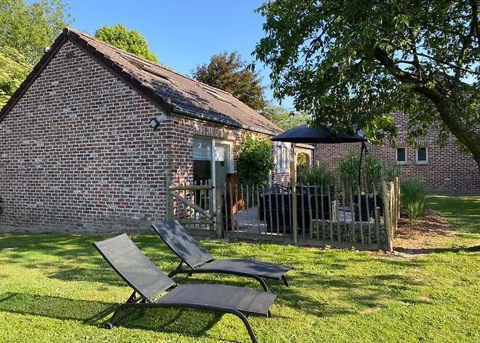 Maisonnette Les Garages Hébergement de vacances *